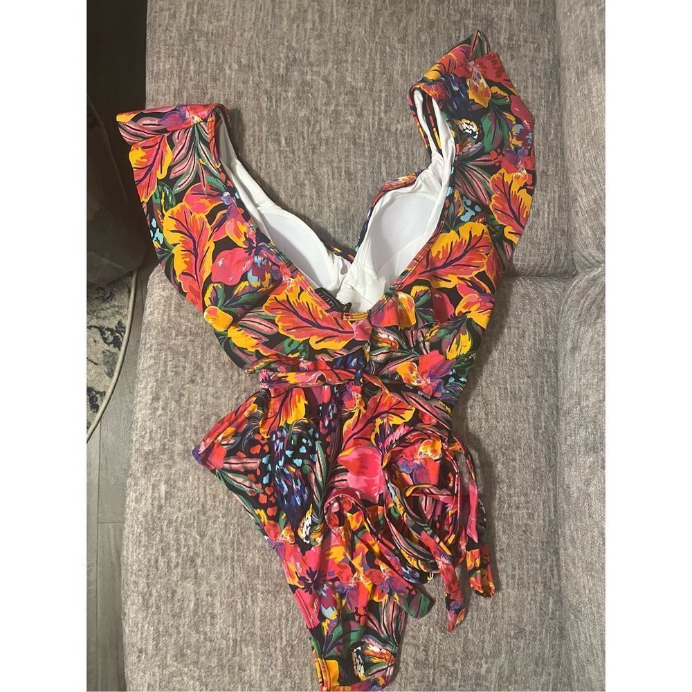ELOQUII Ruffle Tie Waist One-Piece Swimsuit NEW size 16 - Picture 7 of 9
